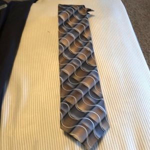 Claiborne neck tie